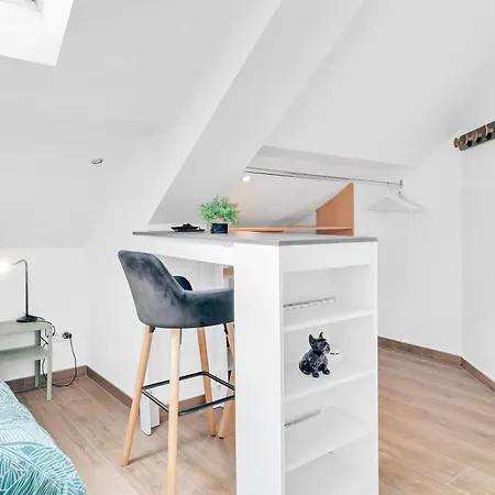 Appartement 8 - Near Place De Paris *