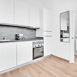 8 - Near Place De Paris Appartement
